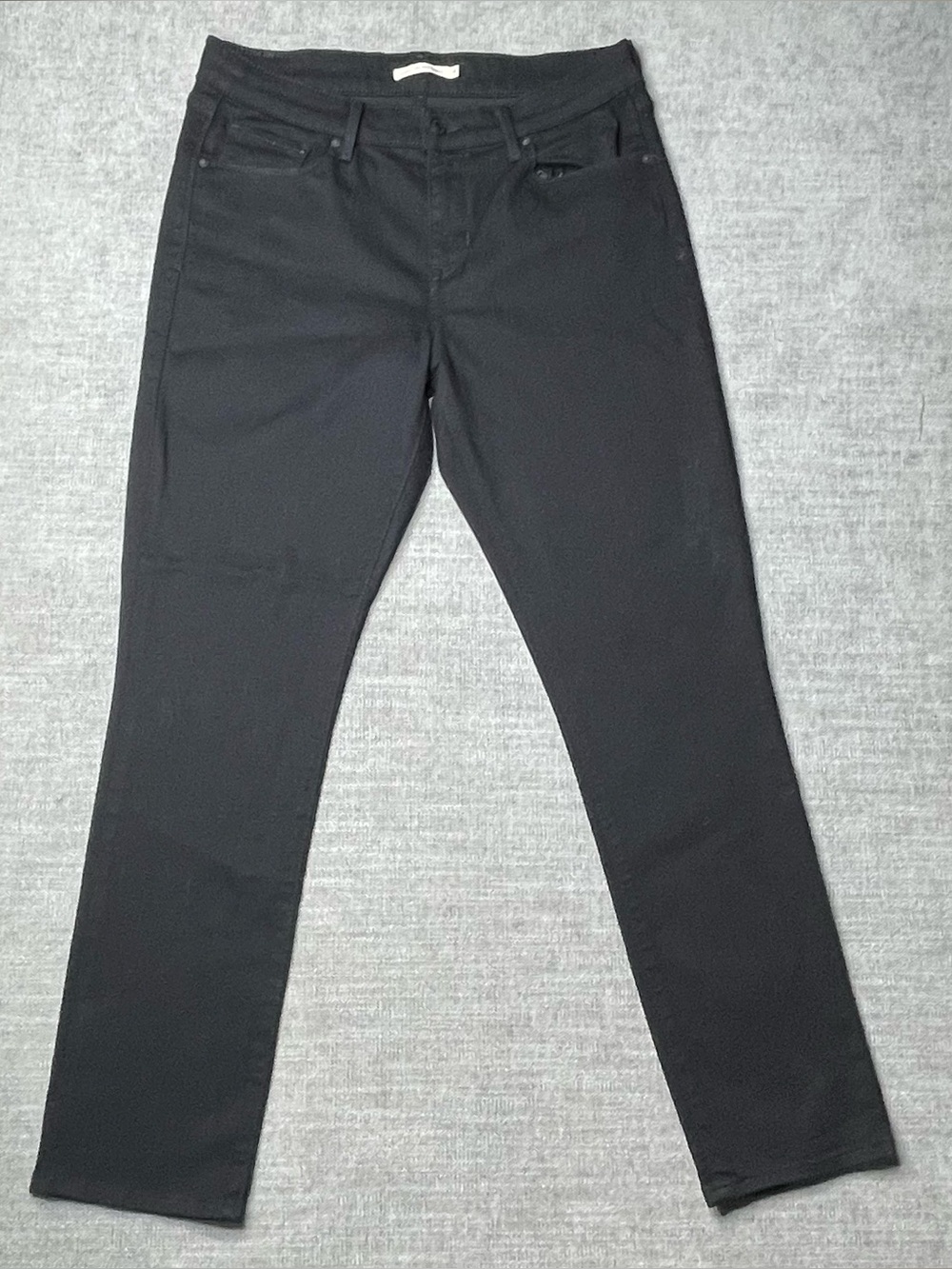 Levis Classic Mid Rise Skinny Jeans Size 14 (32x30) Black Stretch Denim NWOT